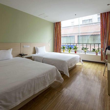 E+ Hotel Guangzhou Baixin Branch 외부 사진