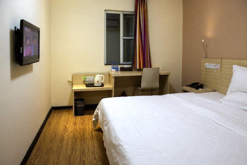 E+ Hotel Guangzhou Baixin Branch 외부 사진